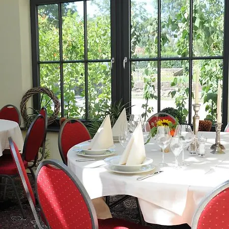 Hotel Landgasthof Zum Schwarzen Adler 3*