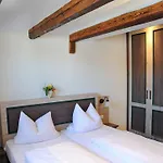 Hotel Landgasthof Zum Schwarzen Adler 3*