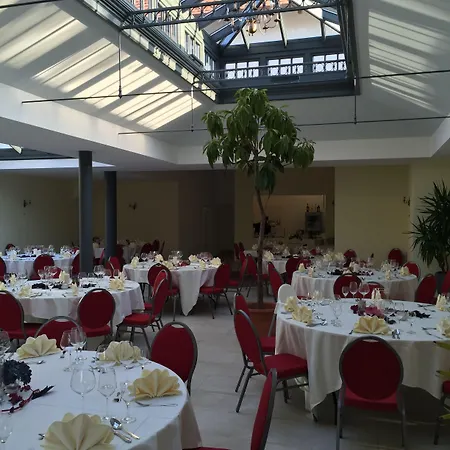 Hotel Landgasthof Zum Schwarzen Adler Markt Nordheim