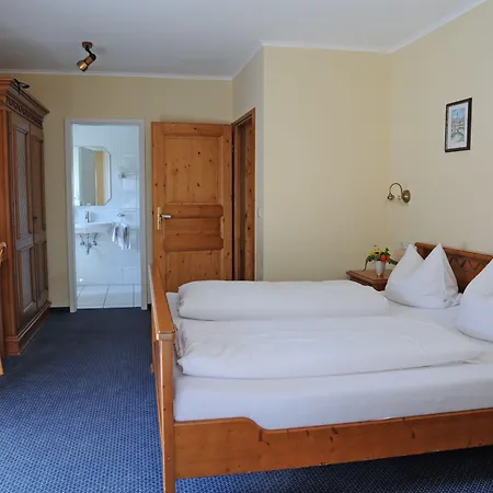 Hotel Landgasthof Zum Schwarzen Adler 3*