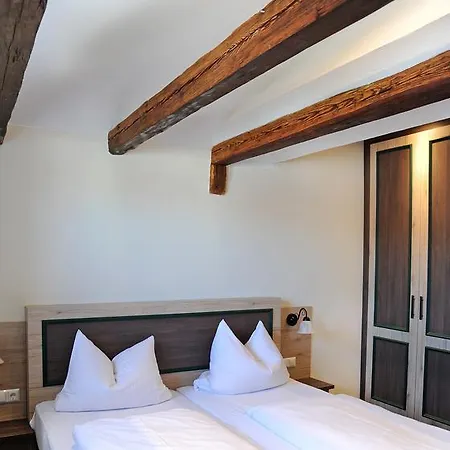 Hotel Landgasthof Zum Schwarzen Adler 3*