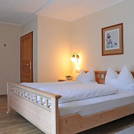 Landgasthof Zum Schwarzen Adler Hotel 3*